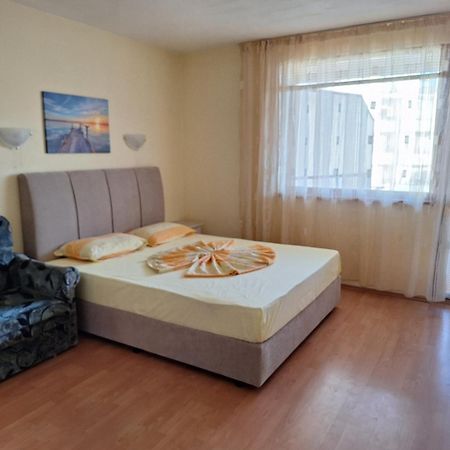 Primorski Briz Guest House พรีมอร์สโก ภายนอก รูปภาพ