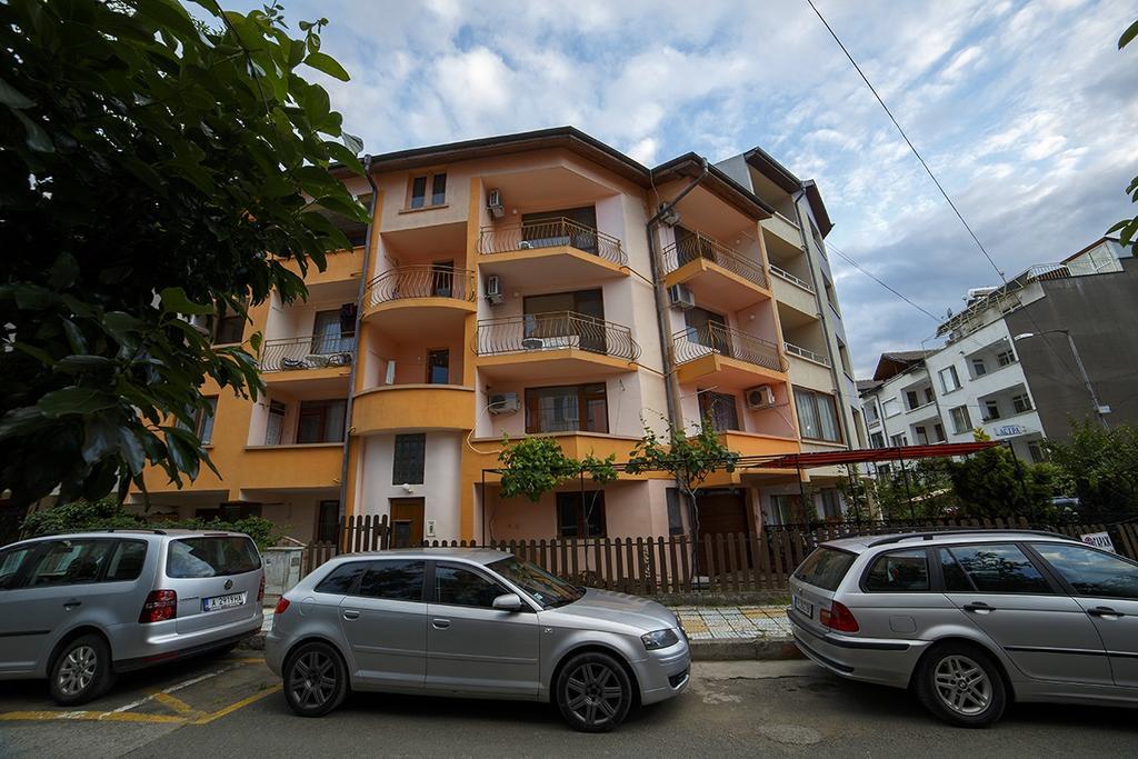 Primorski Briz Guest House พรีมอร์สโก ภายนอก รูปภาพ
